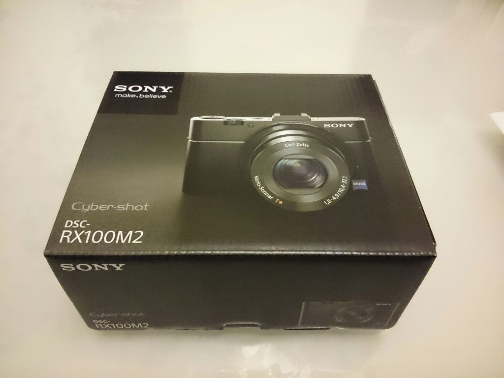 スマホカメラじゃ夜の撮影や商品撮影ができないのでソニーのDSC-RX100M2を買ってみた