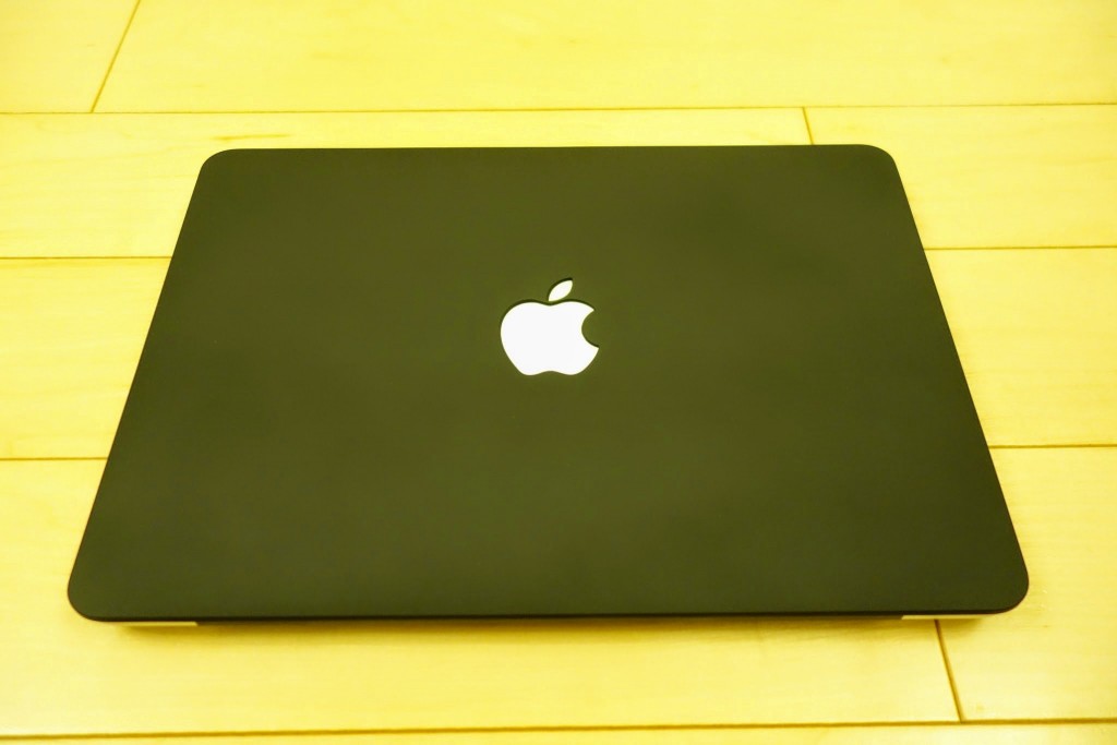 MacBook Pro 13インチ Early 2015 にピッタリのカバーが激安だったにオシャレでかっこいい