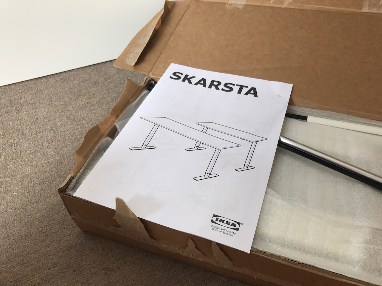 IKEAのスタンディングデスクがオススメできる理由！高さは？体への効果がすごい