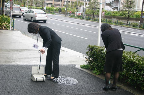 朝一から街の清掃をしてくれているお兄さんお姉さんでもこれだけは・・・