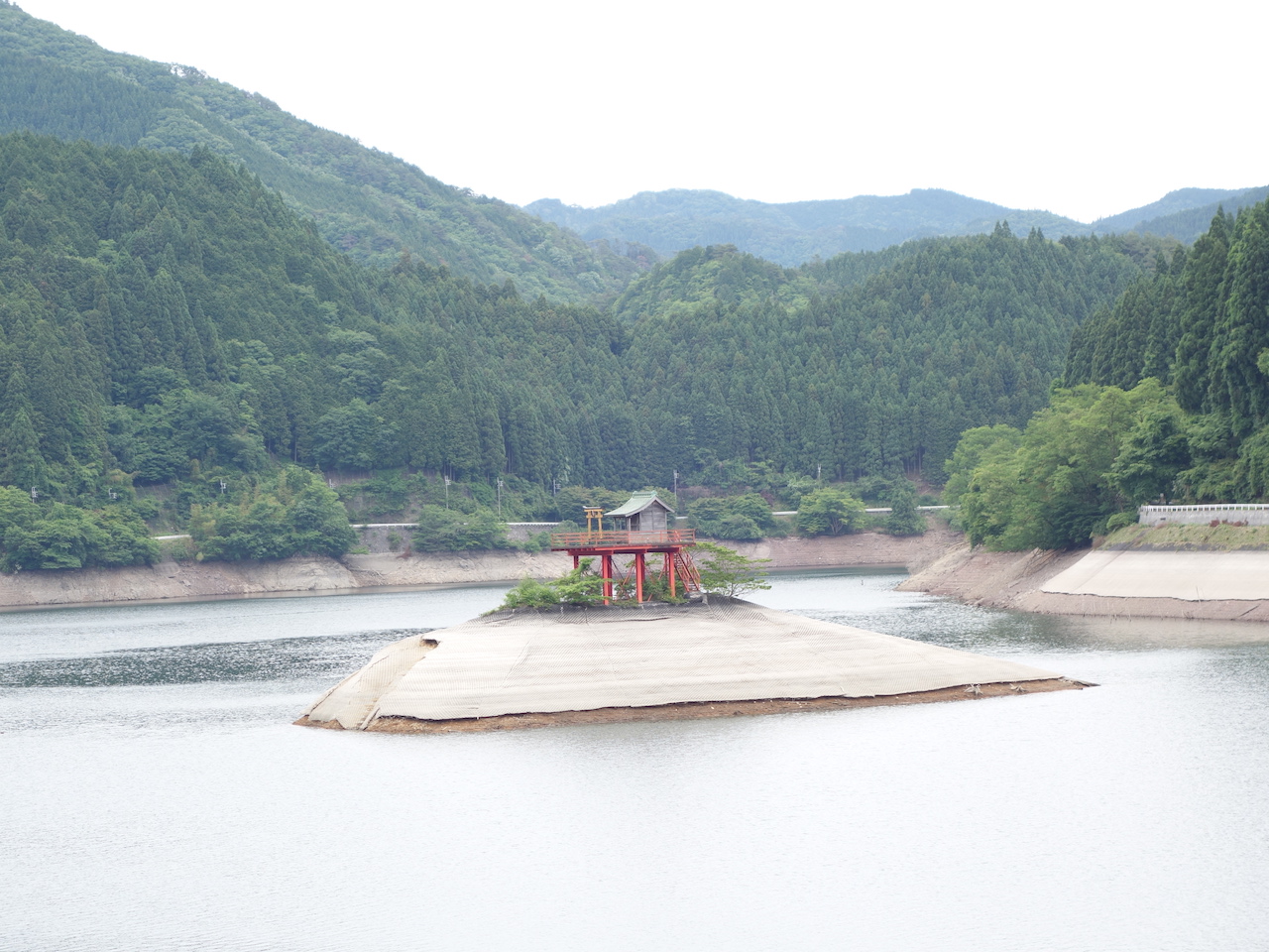 生野ダムと銀山湖はついでに見ておくほうがいい