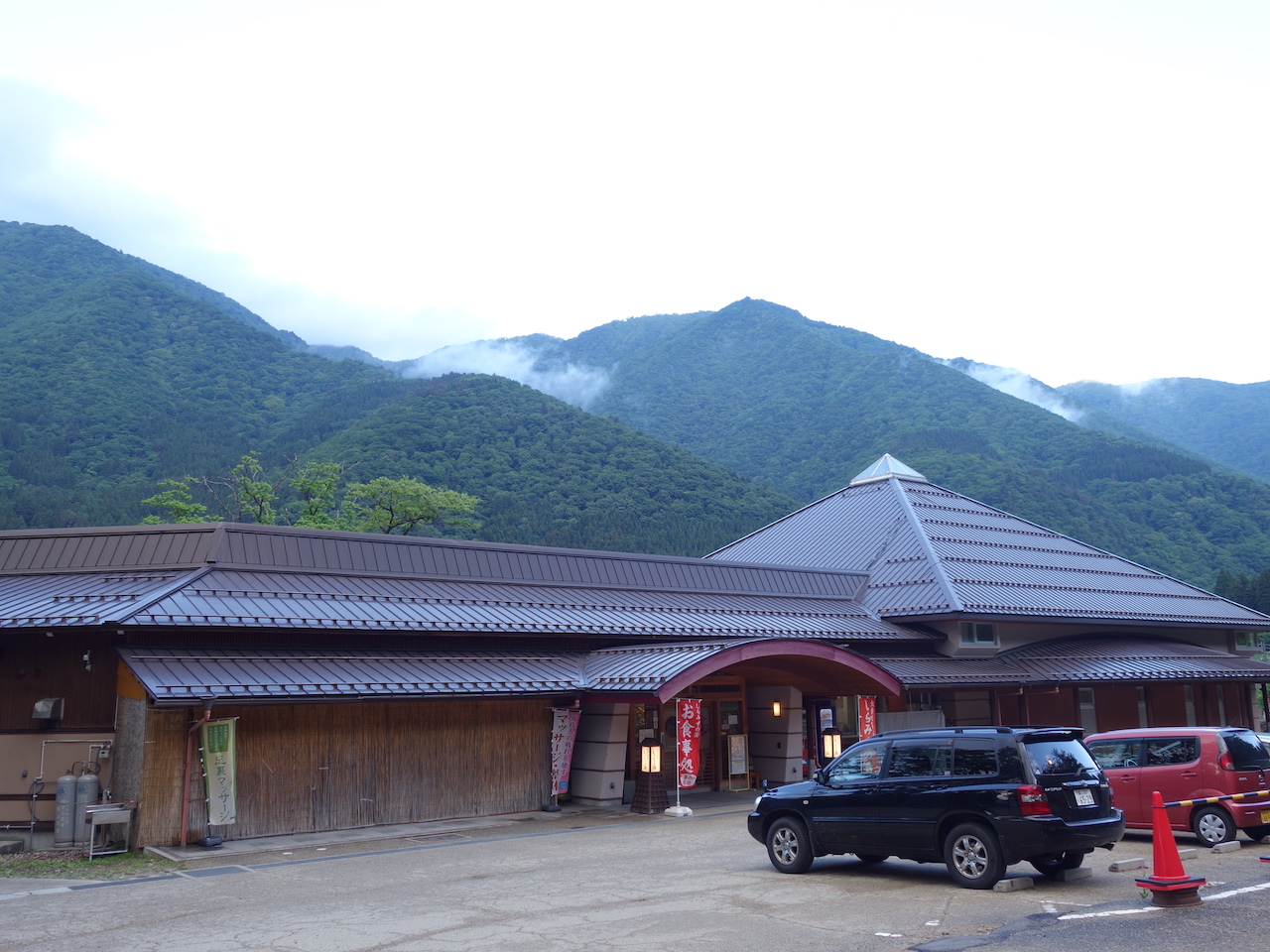 道の駅 飛騨白山の温泉がまた絶景でたまらんかった！