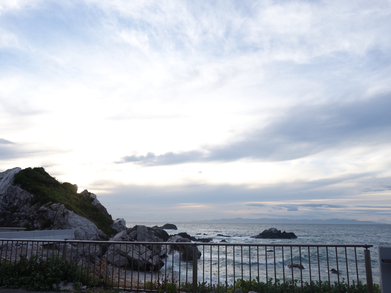 和歌山県由良町の道の駅「白崎海浜公園」がめちゃくちゃ景色いい！